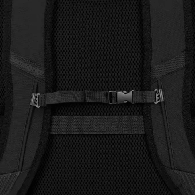 Detour travel backpack