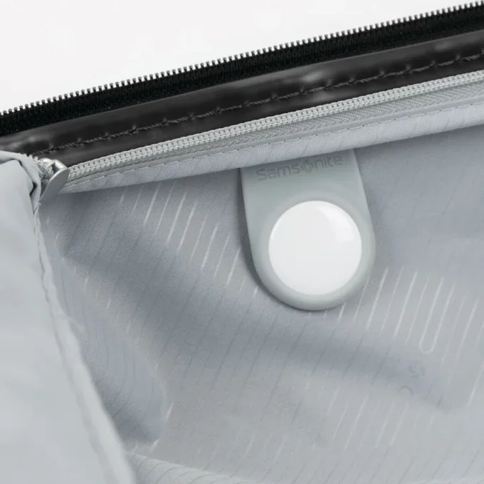 Elevation™ plus hardside medium glider™