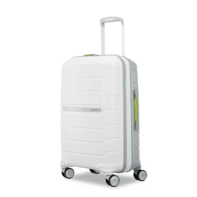 Freeform carry-on spinner