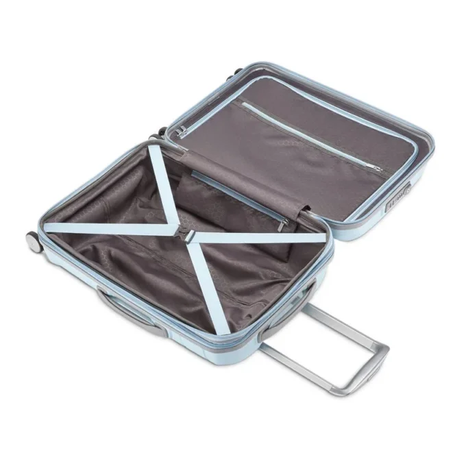 Freeform carry-on spinner
