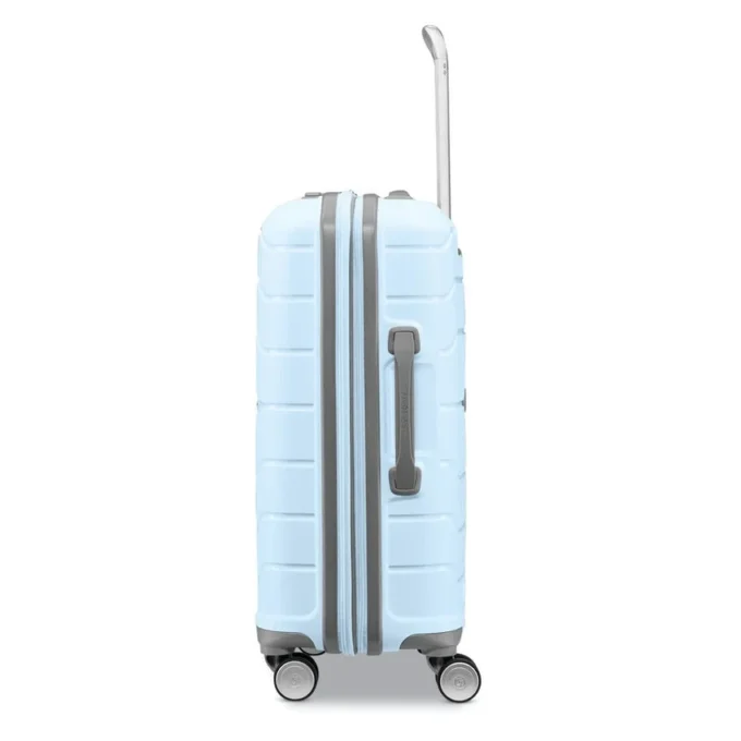 Freeform carry-on spinner