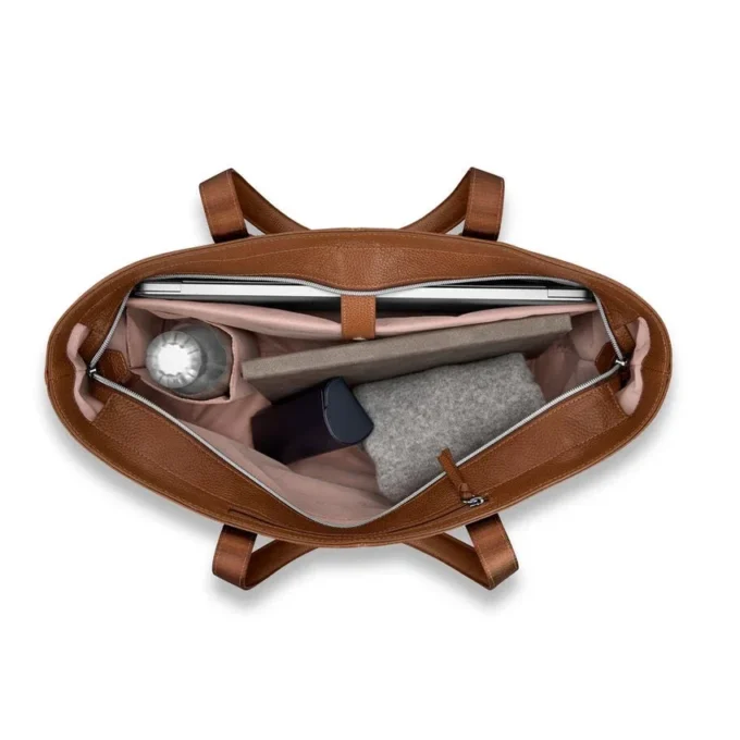 Mobile solution 2 leather tote