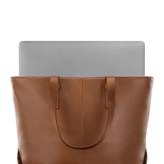 Mobile solution 2 leather tote