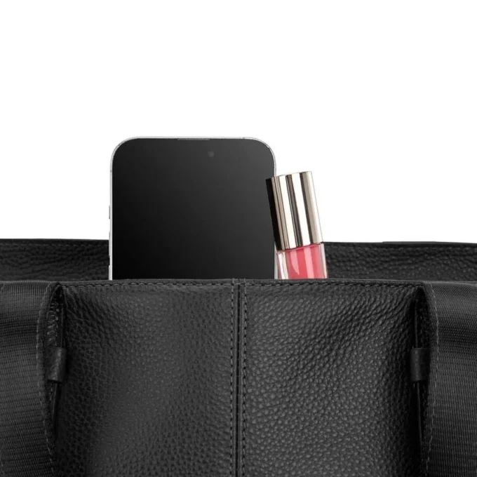 Mobile solution 2 leather tote