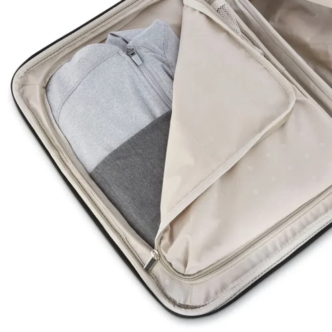 Nuroad carry-on spinner