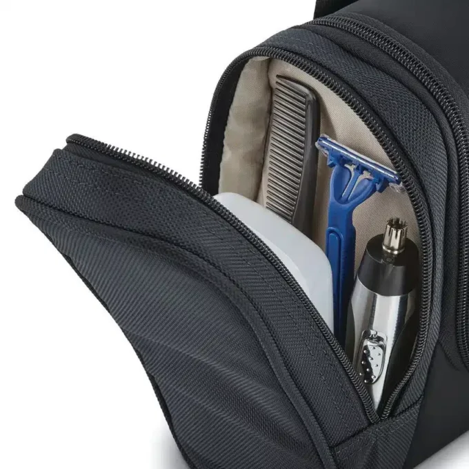 Nuroad hanging travel kit