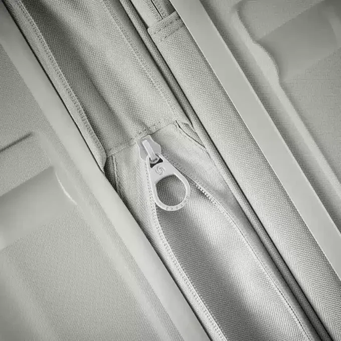 Outline pro medium spinner