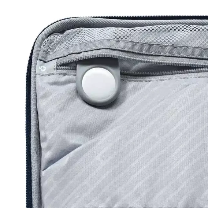 Paralux global carry-on spinner
