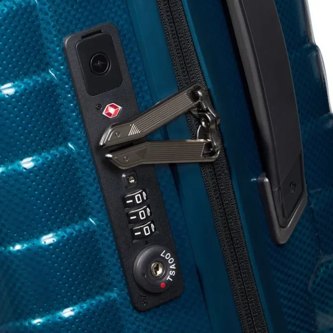 Proxis global carry-on spinner