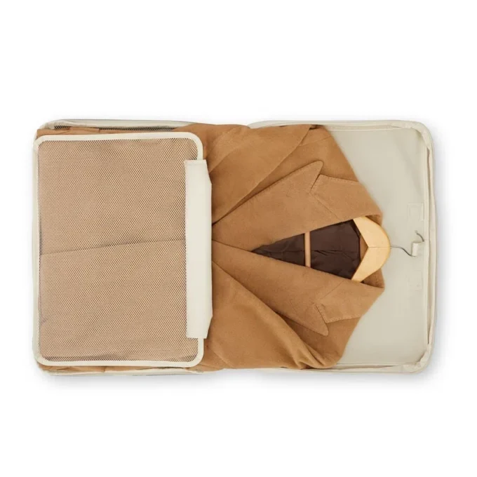 Silhouette 18 softside medium spinner